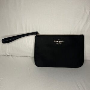 Kate spade black Chelsea wristlet BRAND NEW